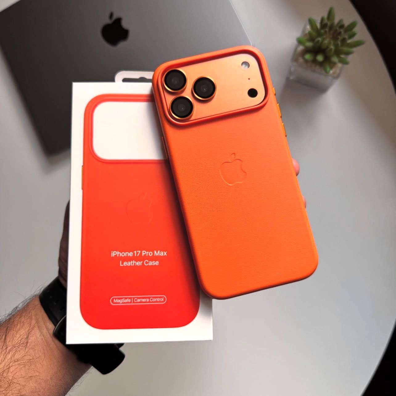 ORIGINAL APPLE 17 PRO MAX CASE